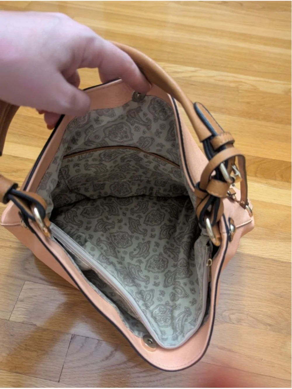 Simply Noelle Hobo Bag Large Colorblock Cantaloupe